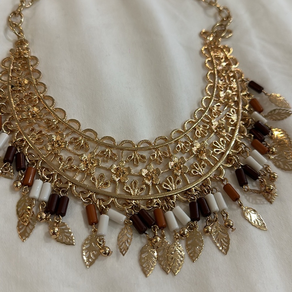 Necklace - Picture 2 of 2